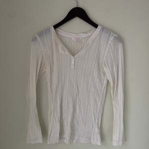 Joe Fresh Women's babydoll Elena Gilbert White Pointelle Long Sleeve Henley Top